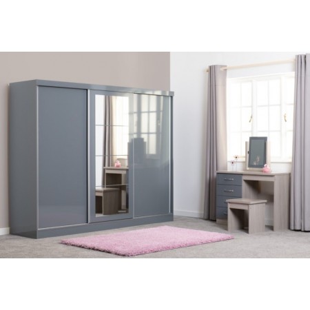 Nevada 3 Door Sliding Wardrobe | Furnisho